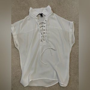tie-up collar blouse